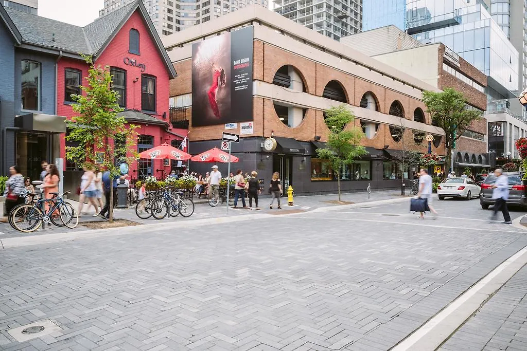 Luxury In Yorkville Toronto