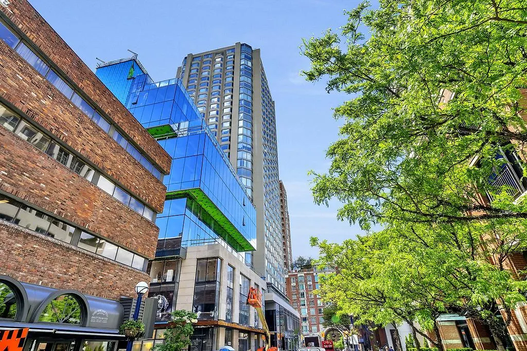 Apartment Luxury In Yorkville Toronto