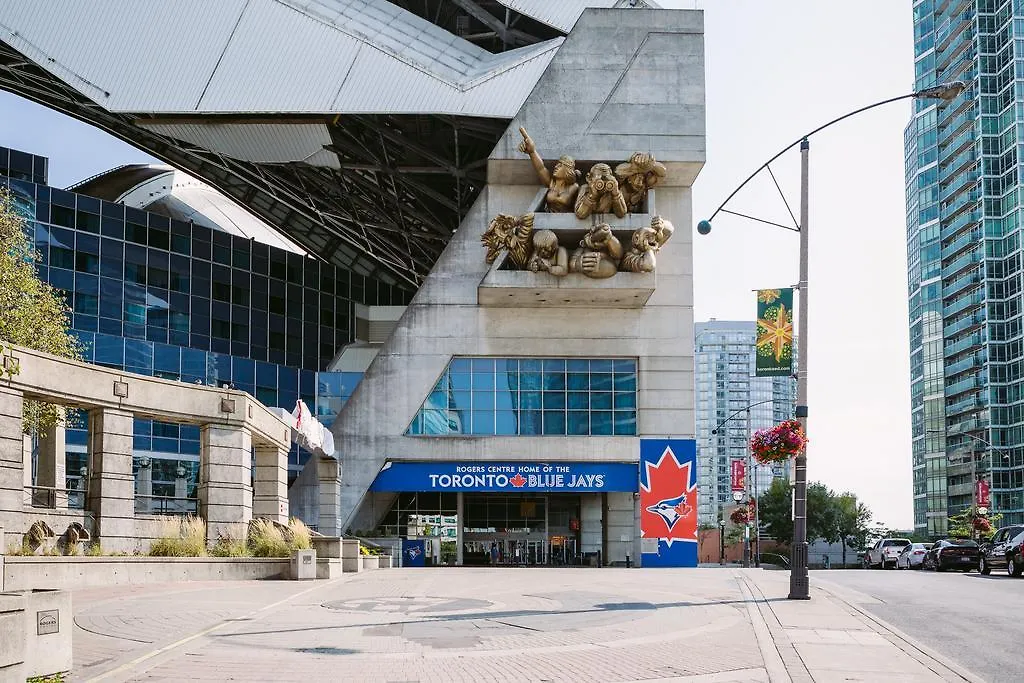 Luxury In Yorkville Toronto
